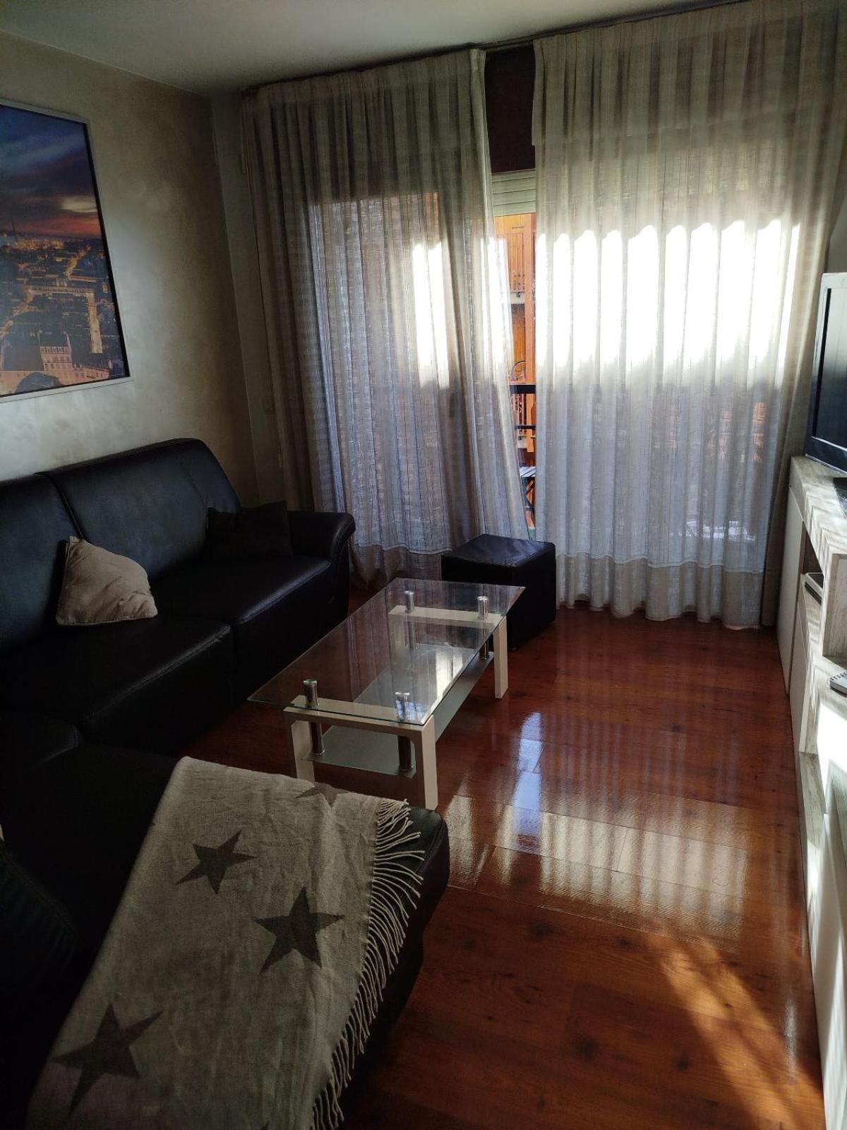 Appartement De Vacances Puigcerdà Rom bilde
